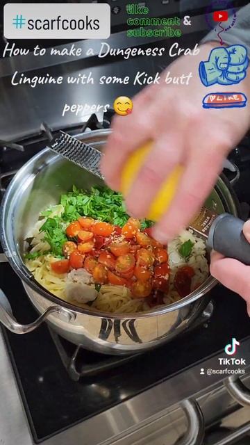 How to make a Dungeness Crab Linguine with some Kick butt peppers 😋