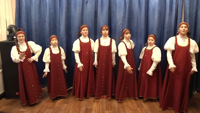 Рус. Нар.  Песня 'По полю, полю'   - ансамбль русской народной песни 'Колокольчик'