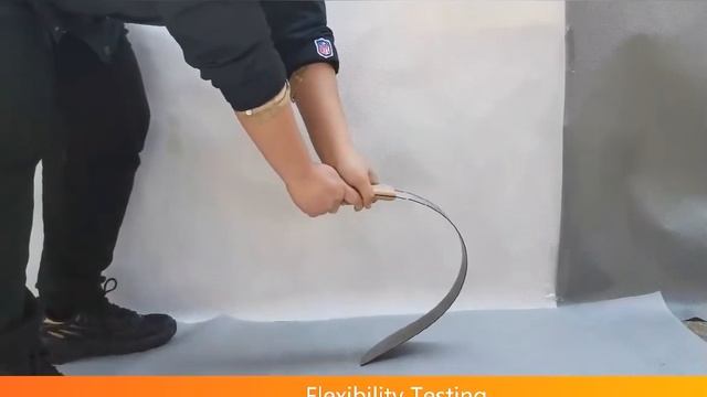 Panga Machete Steel Blade Flexibility Testing From Gemlight Ref. M204 18inch