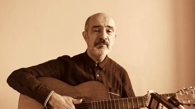 Актрисе (Смотрите, женщина идёт)