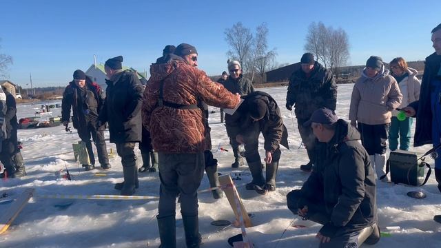 Разыграли 5000 рублей за первую пойманную рыбу на активную снасть