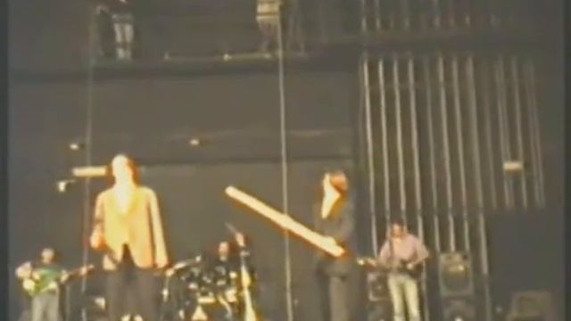 Jovan Petrović-Muzika_Proba predstave_"Epitaf za M"_KŠ Pozorište-Teatar ZA mart- 1992.mkv
