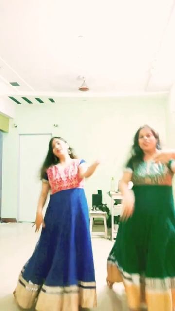 #corona dance practice#day 5 #29/3/20 #madhuri #alia dance#sistersdance #chacharkar #vaid