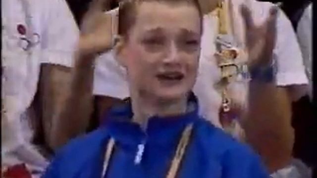 Khorkina's reaction to Zamo and Katya vault - OG 00 EF