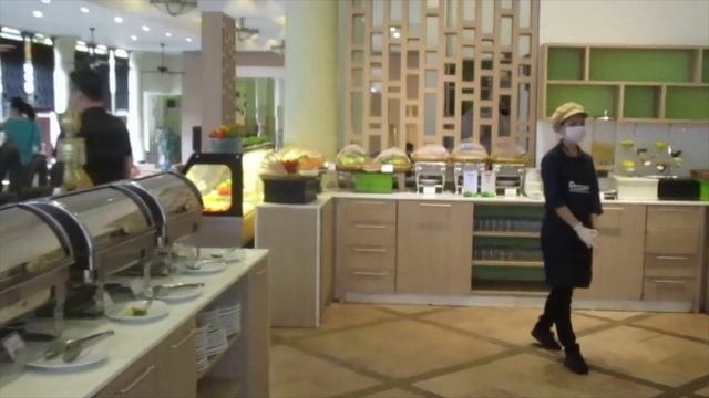 Deevana Patong Resort & Spa Breakfast Buffet before covid19