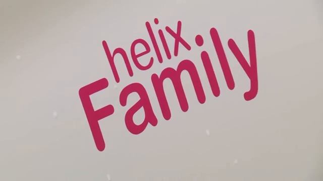 Победительница розыгрыша от Helix Family получает свой автомобиль