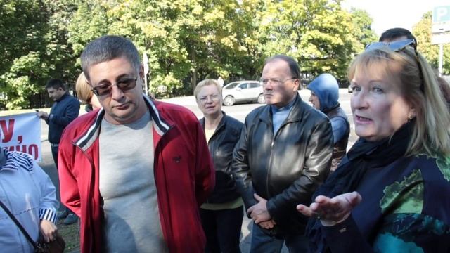 Пикет против незаконной вырубки у Дома ветеранов кино. Ч.1