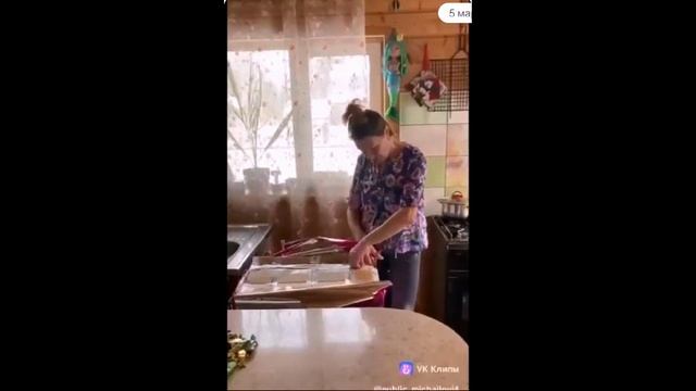 Март 8. Стиральная машина