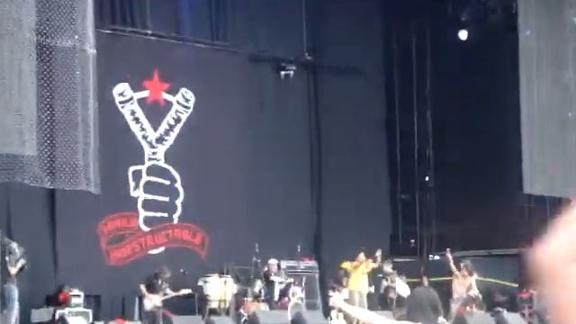 Gogol Bordello - Start Wearing Purple - Reading Festival 2010