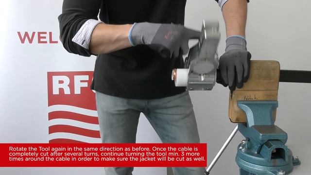 How to install a premium connector – E01 series on a CELLFLEX® Cable 1-1/4" (LCFS114)