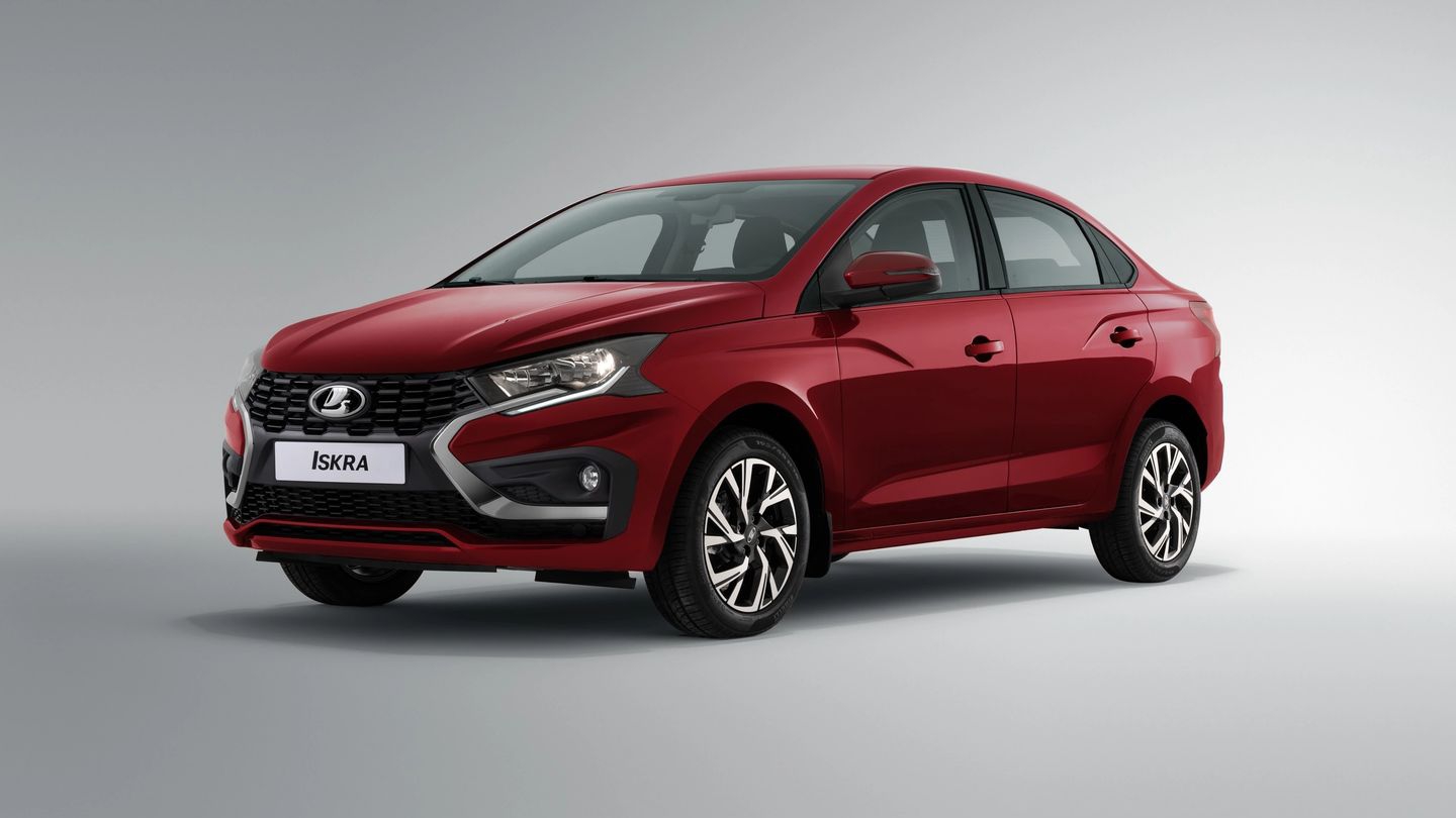 АтвоВАЗ выпустил еще одну тестовую партию Lada Iskra 2025: она почти без дефектов