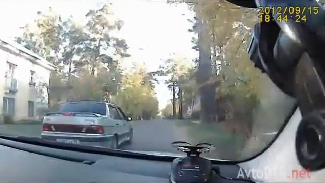 Подстава провалилась Таран задним ходом