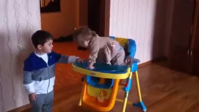 Горянка одолевает горы :-)