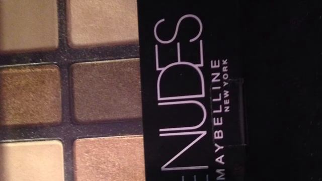 Maybelline Nudes Pallet Review