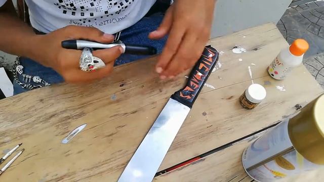 Customising a Machete