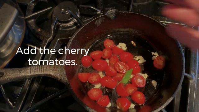 How to Make "Aglione" Sauce (Simple Garlic and Tomato Sauce)