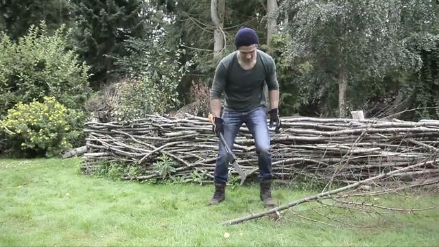 How to chop small trees and branches with Fiskars Brush Hook XA23