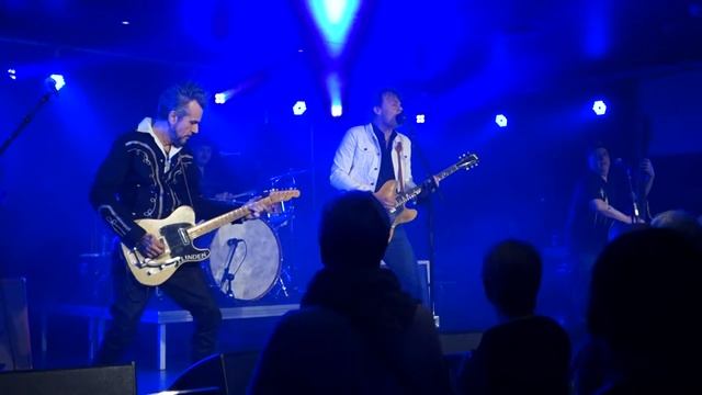 NIsse Hellberg - En Stad Som Aldrig Vaknar