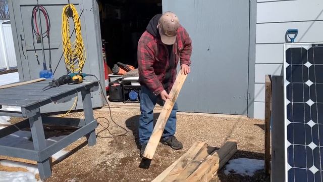 Pallet Cabin - How Tear Down a Pallet￼ - E177 #tip #advice #tools #pallet