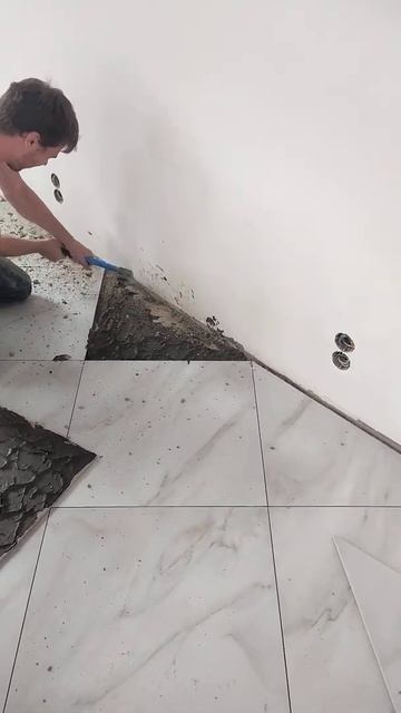 Когда запарила кривая стяжка😂