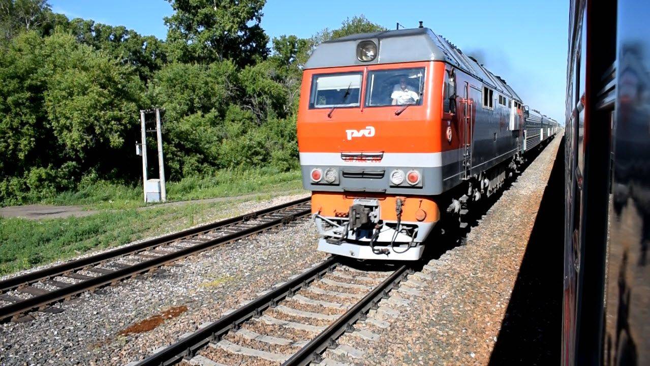 Тепловоз ТЭП70БС-200 с поездом "Калина красная".