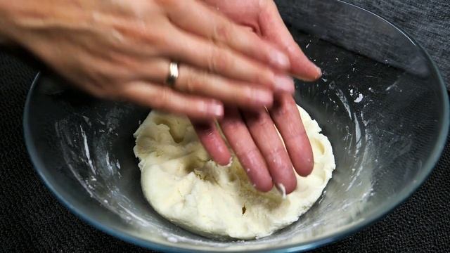 Mozzarella Cheese Balls with Cream and Starch | Quick and Easy Snack Recipe