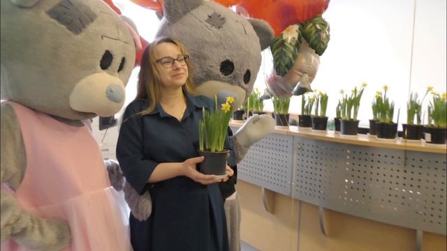 2025-03-07 Праздник Весны в офисе_v02_10м09с