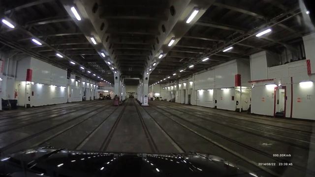 Погрузка на паром Петербург. Порт Керчь 22.08.2014