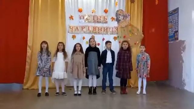 Листячко дубове спада