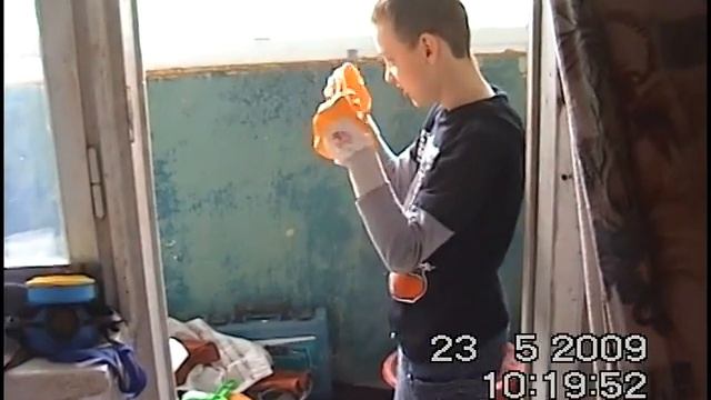 голубь на балконе 23 5 2009