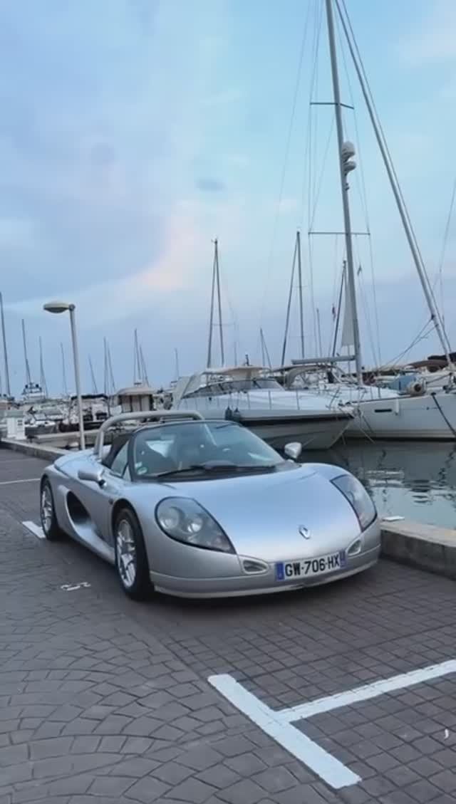 qSrLzre