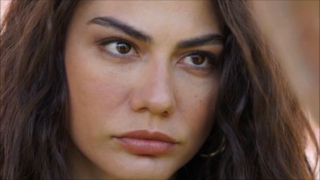 ¿Es cierto que Demet Özdemir fue traicionado por Can Yaman?