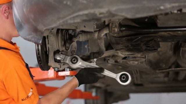 Kā nomainīt AUDI A6 C5 priekšā esošo priekšējo apakšējo sviru [PAMĀCĪBA]