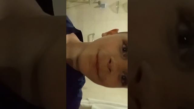 меня ужалила оса