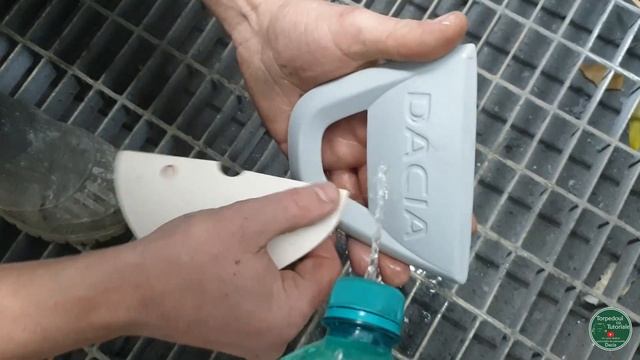 Eliminare crom de pe STEMA Dacia + vopsire