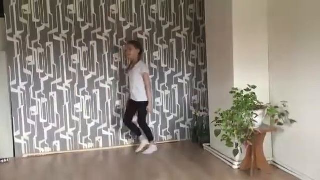 Ансамбль современного эстрадного танца "Фристайл"