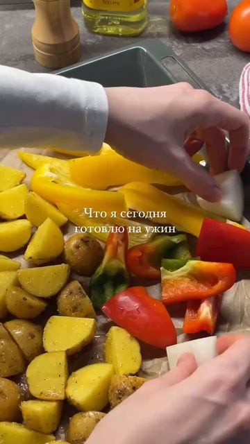 Салат с курицей на ужин