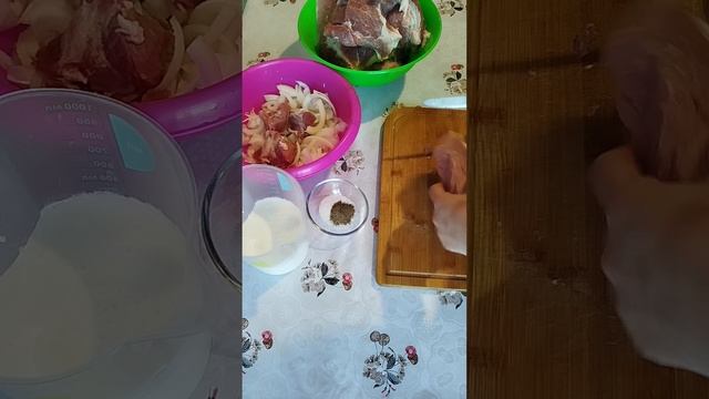 Маринад шашлыка из свинины,в кефире!!!!