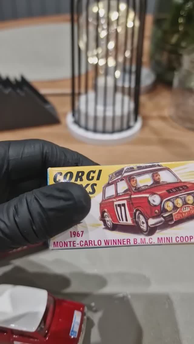 Corgi Mini Cooper S купить в Москве по низкои цене с доставкои Х