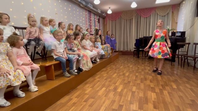 Лера Кинстлер - Дельфины