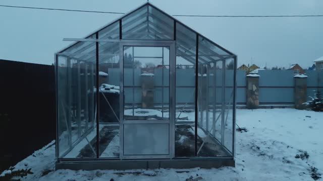 Теплица со теклом БОТАНИК Стандарт 2,8х3,2м без окраса, зимний монтаж