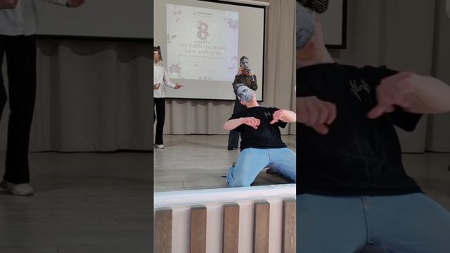 Студенты зажигают на 8 Марта! Смотри срочно!