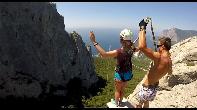 Алина на Ильяс-кая прыжки с веревкой в Крыму с командой Skyline