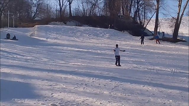 Лена и Макс на Лыжах в Крылатском.mp4