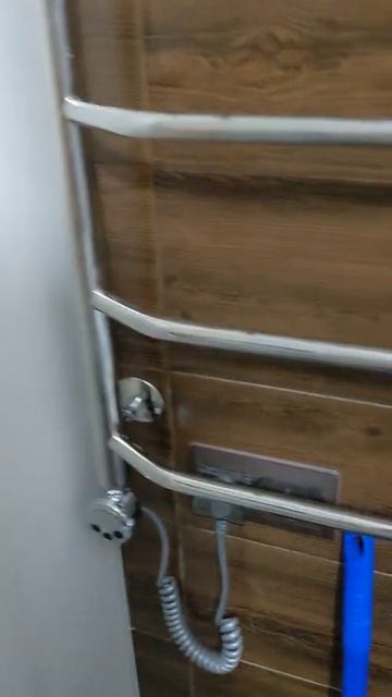 Полотенцесушитель электрический Роснерж Трапеция L208100 80x40 с полкой, ЛЕВЫЙ ТЭН