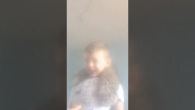 Циганката бейби милейди е Гого ,а репортера е Поли