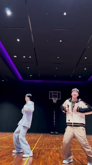 песня J hope Sweet Dreams