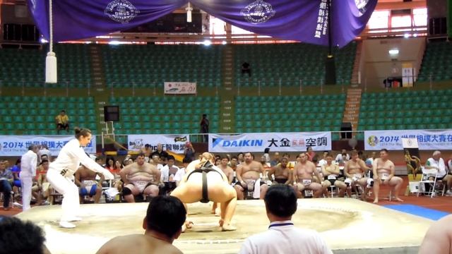 1030831 sumo world championship MGL Team