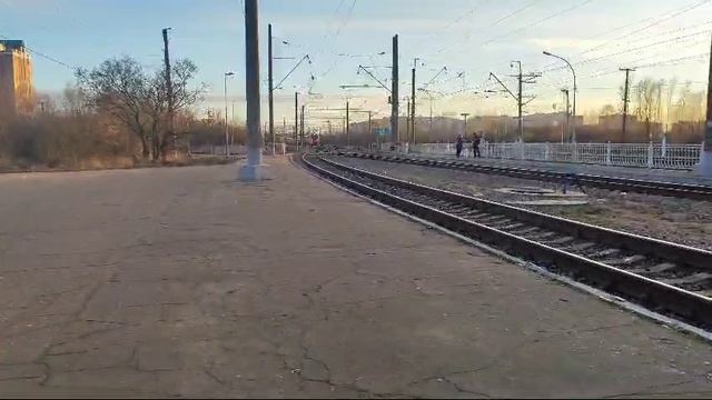 маневровый
 тепловоз и ласточка
