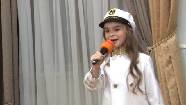 "Я РИСУЮ МОРЕ" (Ю.Тугаринов,В.Орлов) - поёт Анастасия КОНОНЕНКО